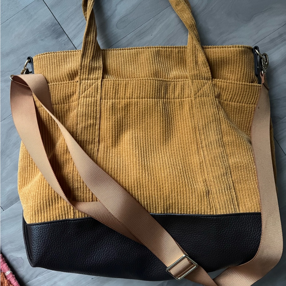 Martha Stewart Women's Yellow/Brwn Satchel/Crossbody Handbag. Diaper bag